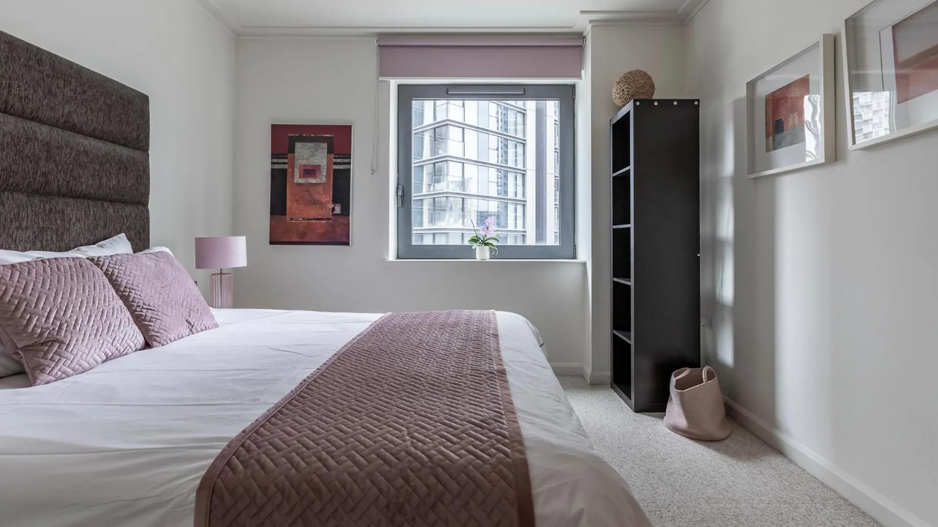 City Waterfront Apartments Londen